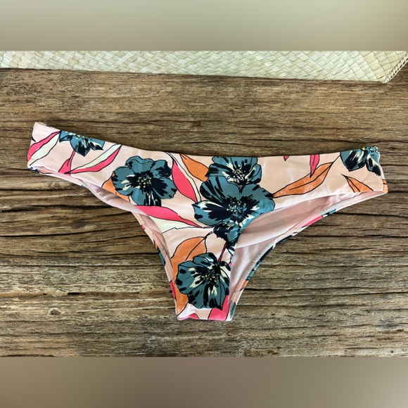 Billabong Other - Billabong women’s Floral Pink & Teal Swimsuit bottoms
